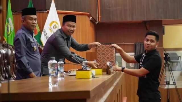 Tujuh Fraksi DPRD Musi Rawas Sepakati Empat Raperda Dibahas Lebih Lanjut
